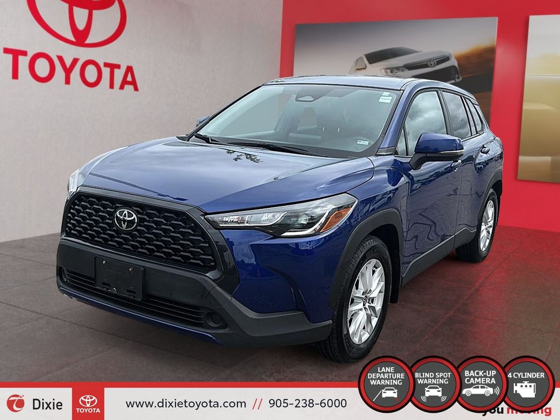 2023 TOYOTA COROLLA CROSS LE FWD / TCUV / TOYOTA SAFETY SENSE / HEATED SEATS / HEATED STEERING WHEEL / CARPLAY AND ANDROID AUTO