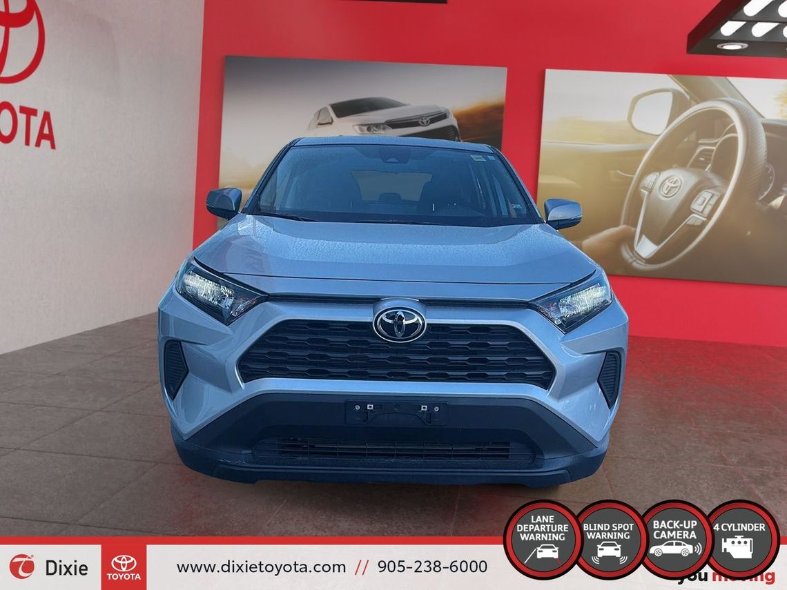 2022 TOYOTA RAV4 LE AWD / TCUV / HEATED SEATS / BACKUP CAMERA / CARPLAY AND ANDROID AUTO