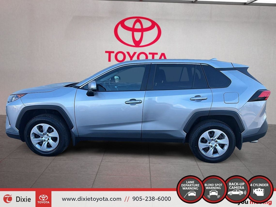 2022 TOYOTA RAV4 LE AWD / TCUV / HEATED SEATS / BACKUP CAMERA / CARPLAY AND ANDROID AUTO