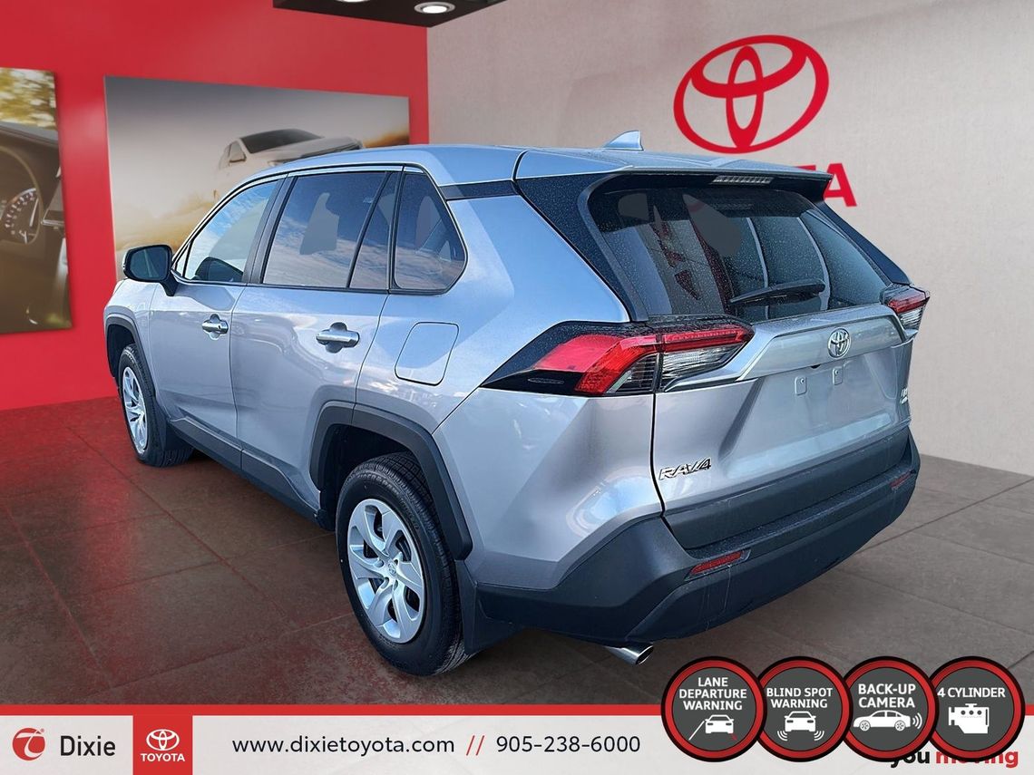 2022 TOYOTA RAV4 LE AWD / TCUV / HEATED SEATS / BACKUP CAMERA / CARPLAY AND ANDROID AUTO