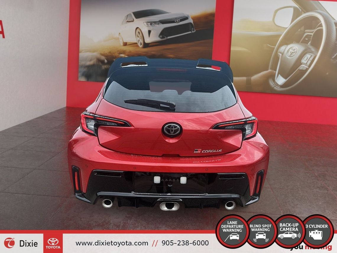 2025 TOYOTA GR COROLLA PREMIUM 6M MANUAL / CLEAN CARFAX / TCUV / HEATED SEATS / ALLOY WHEELS / CARPLAY AND ANDROID AUTO