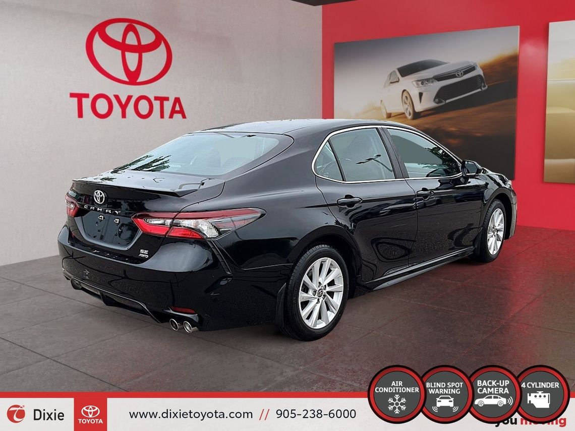 2021 TOYOTA CAMRY SE AWD / CLEAN CARFAX / HEATED SEATS / LEAHTER SURFACE / ALLOY WHEELS / CARPLAY AND ANDROID AUTO