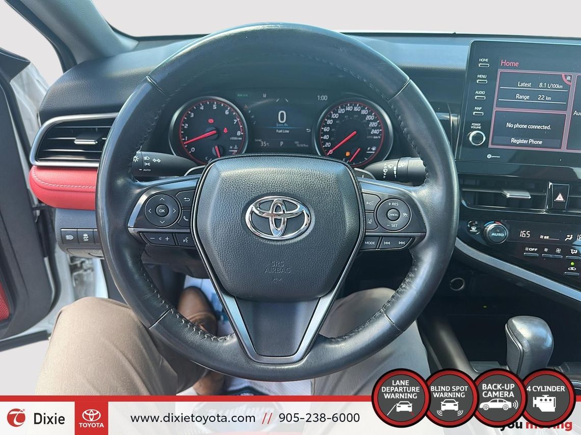 2022 TOYOTA CAMRY XSE / TCUV / HEATED SEATS / ALLOY WHEELS / MOONROOF / CARPLAY AND ANDROID AUTO