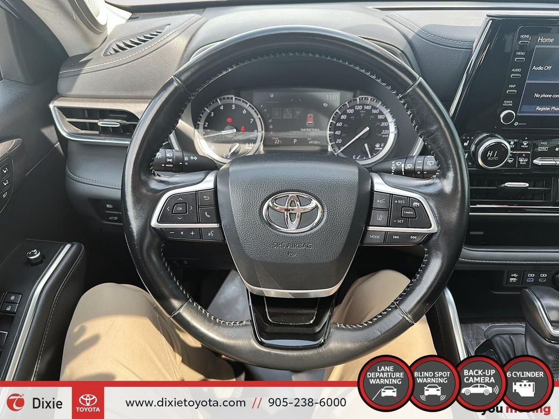 2022 TOYOTA HIGHLANDER LIMITED AWD / TCUV / HEATED AND VENTILATED SEATS / ALLOY WHEELS / LEATHER SURFACE / CARPLAY AND ANDROID AUTO
