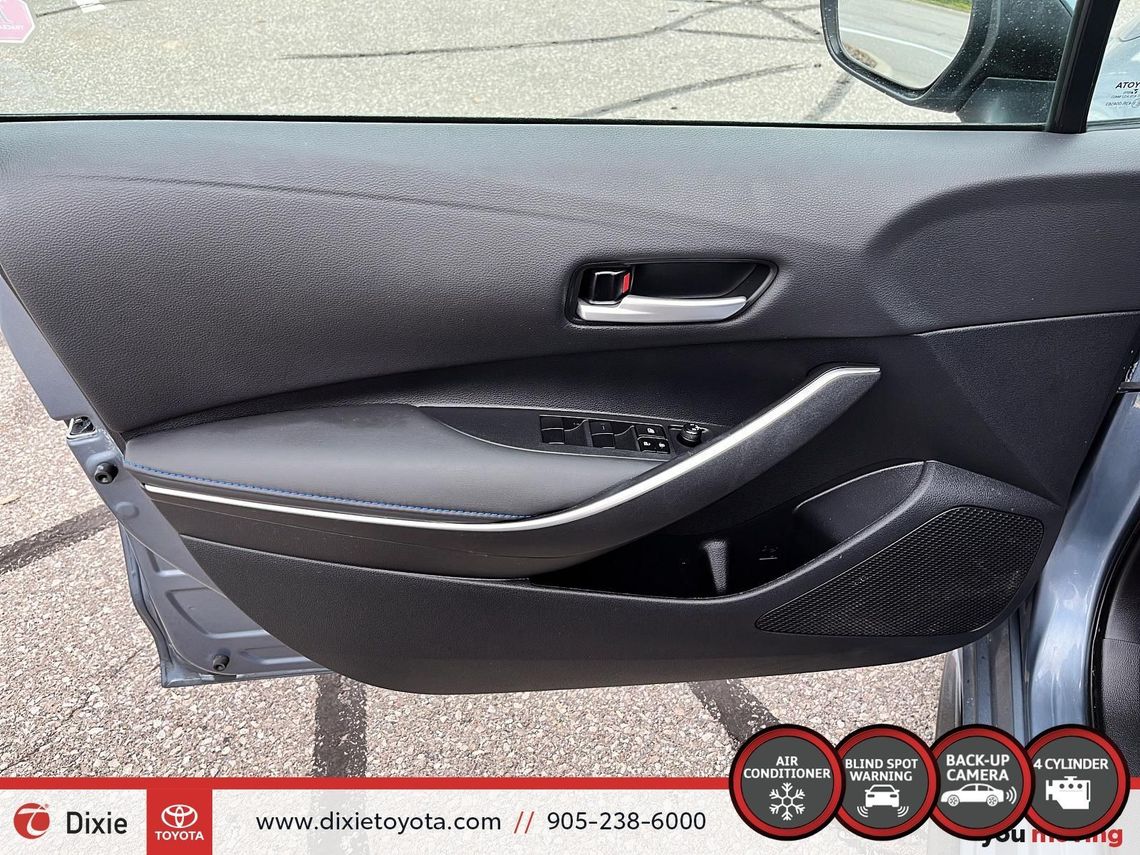 2021 TOYOTA COROLLA SE / CLEAN CARFAX / HEATED SEATS / ALLOY WHEELS / BACK UP CAMERA / CARPLAY AND ANDROID AUTO