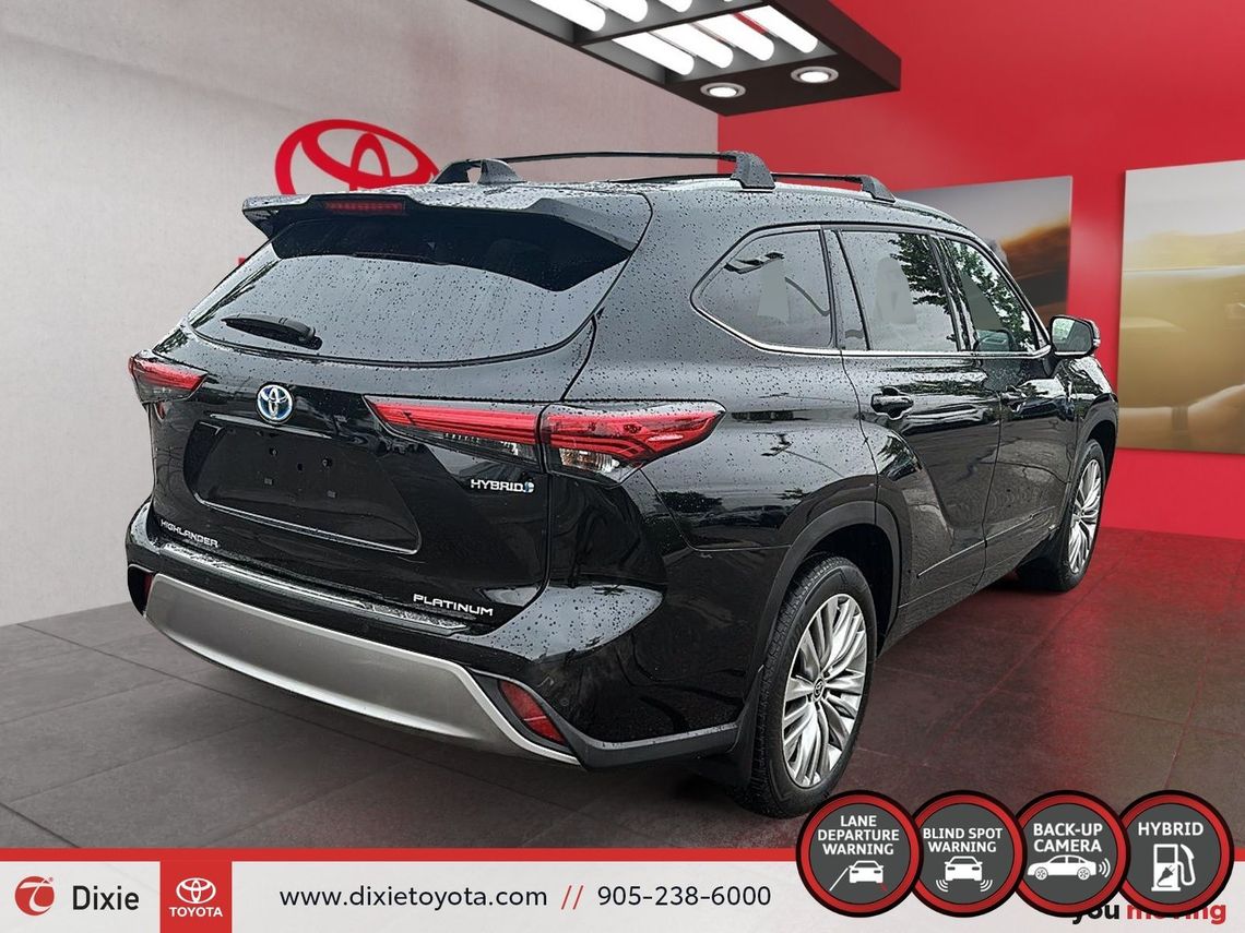 2023 TOYOTA HIGLANDER PLATNIUM HYBRID AWD / TCUV / TOP OF THE LINE / HEATED AND VENTILATED SEATS / HEATED REAR SEATS / CARPLAY AND ANDROID AUTO