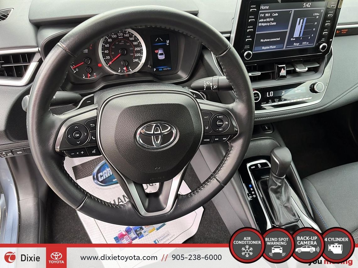 2021 TOYOTA COROLLA SE / CLEAN CARFAX / HEATED SEATS / ALLOY WHEELS / BACK UP CAMERA / CARPLAY AND ANDROID AUTO