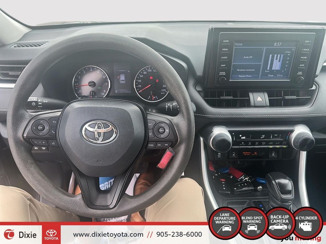 2020 TOYOTA RAV4 LE FWD / HEATED SEATS / TOYOTA SAFETY SENSE / CARPLAY AND ANDROID AUTO