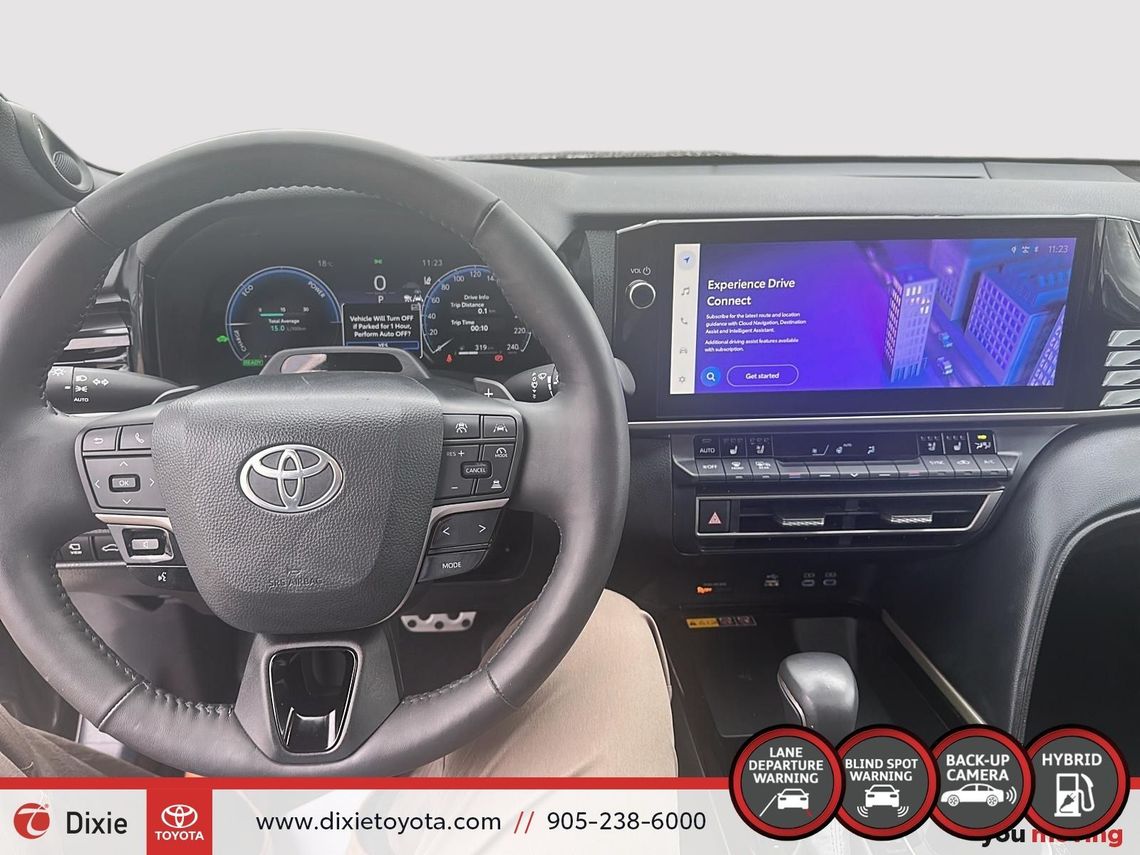 2025 TOYOTA CAMRY XSE HYBRID AWD / CLEAN CARFAX / HEATED SEATS / MOONROOF / ALLOY WHEELS / CARFAX AND ANDROID AUTO