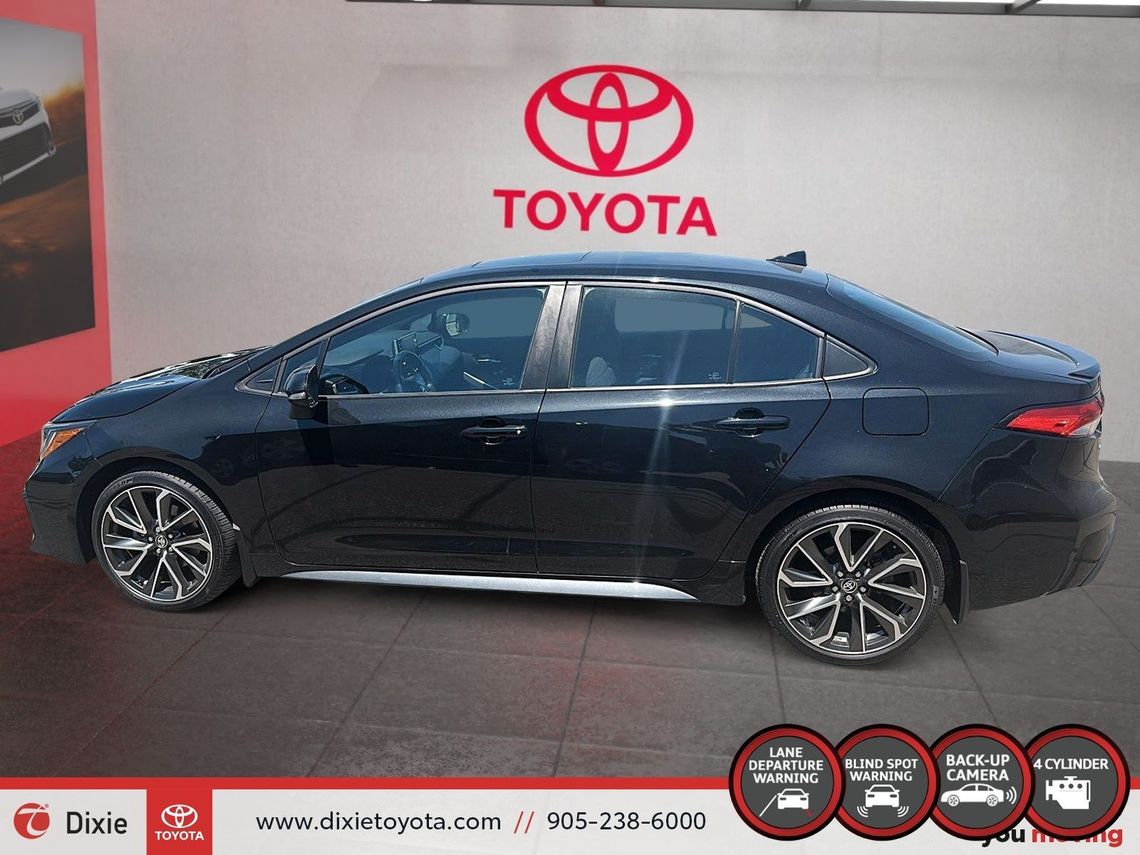 2022 TOYOTA COROLLA SE UPGARDE / CLEAN CARFAX / HEATED SEATS / MOONROOF / ALLOY WHEELS / CARPLAY AND ANDROID AUTO