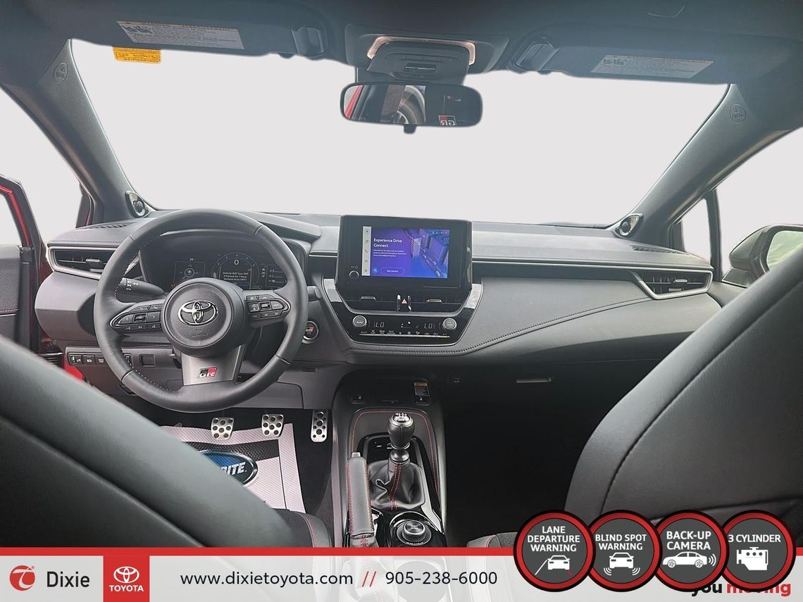 2025 TOYOTA GR COROLLA PREMIUM 6M MANUAL / CLEAN CARFAX / TCUV / HEATED SEATS / ALLOY WHEELS / CARPLAY AND ANDROID AUTO