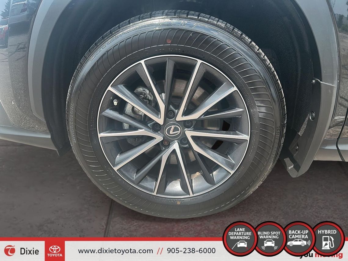 2023 LEXUS NX350H HYBRID PREMIUM PKG / CLEAN CARFAX / HEATED SEATS / LEATHER SURFACE / ALLOY WHEELS / CARPLAY AND ANDROID AUTO