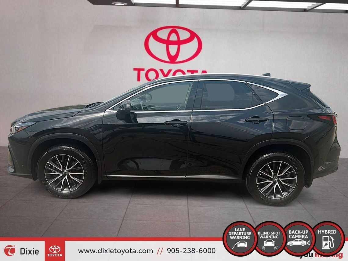 2023 LEXUS NX350H HYBRID PREMIUM PKG / CLEAN CARFAX / HEATED SEATS / LEATHER SURFACE / ALLOY WHEELS / CARPLAY AND ANDROID AUTO