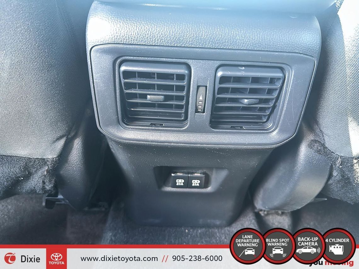 2020 TOYOTA RAV4 XLE AWD / HEATED SEATS / MOONROOF / BACKUP CAMERA / ALLOY WHEELS / CARPLAY AND ANDROID AUTO