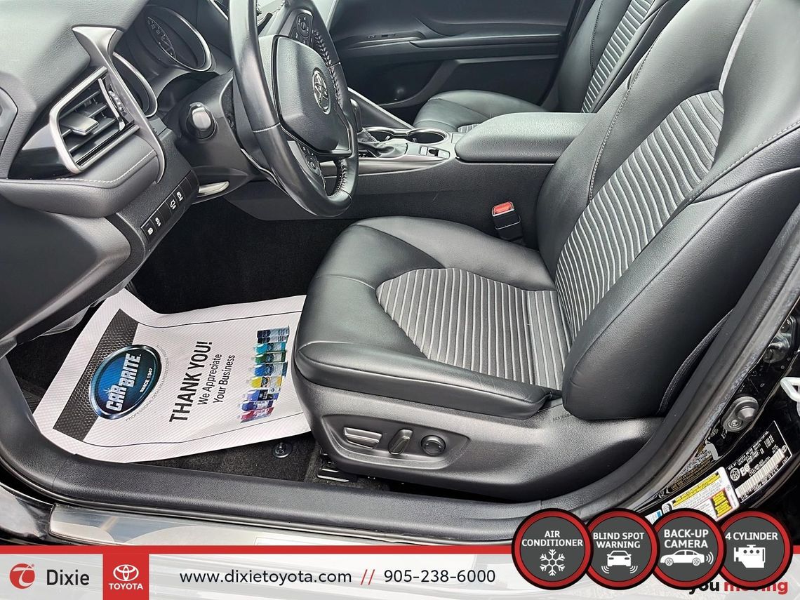 2021 TOYOTA CAMRY SE AWD / CLEAN CARFAX / HEATED SEATS / LEAHTER SURFACE / ALLOY WHEELS / CARPLAY AND ANDROID AUTO