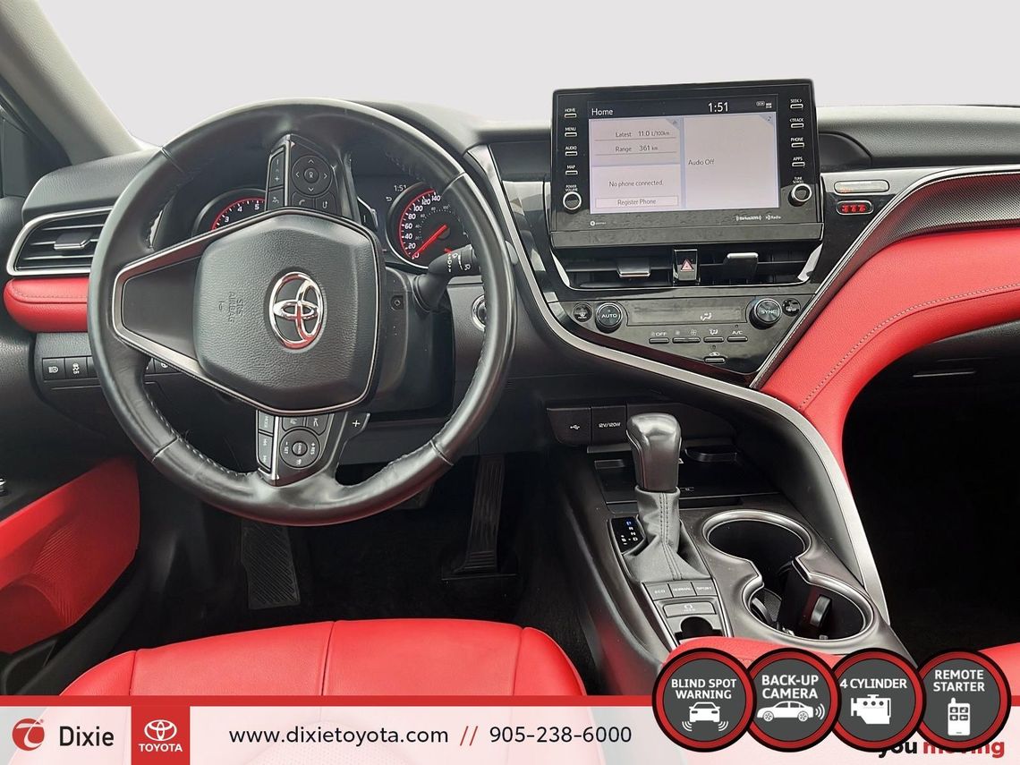 2024 TOYOTA CAMRY XSE AWD / TCUV / HEATED SEATS / ALLOY WHEELS / MOONROOF / CARPLAY AND ANDROID AUTO