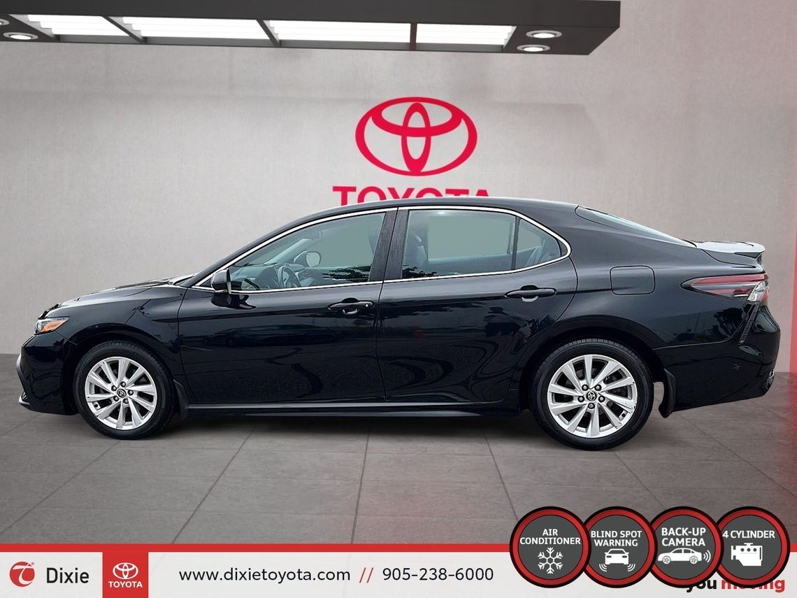 2021 TOYOTA CAMRY SE AWD / CLEAN CARFAX / HEATED SEATS / LEAHTER SURFACE / ALLOY WHEELS / CARPLAY AND ANDROID AUTO