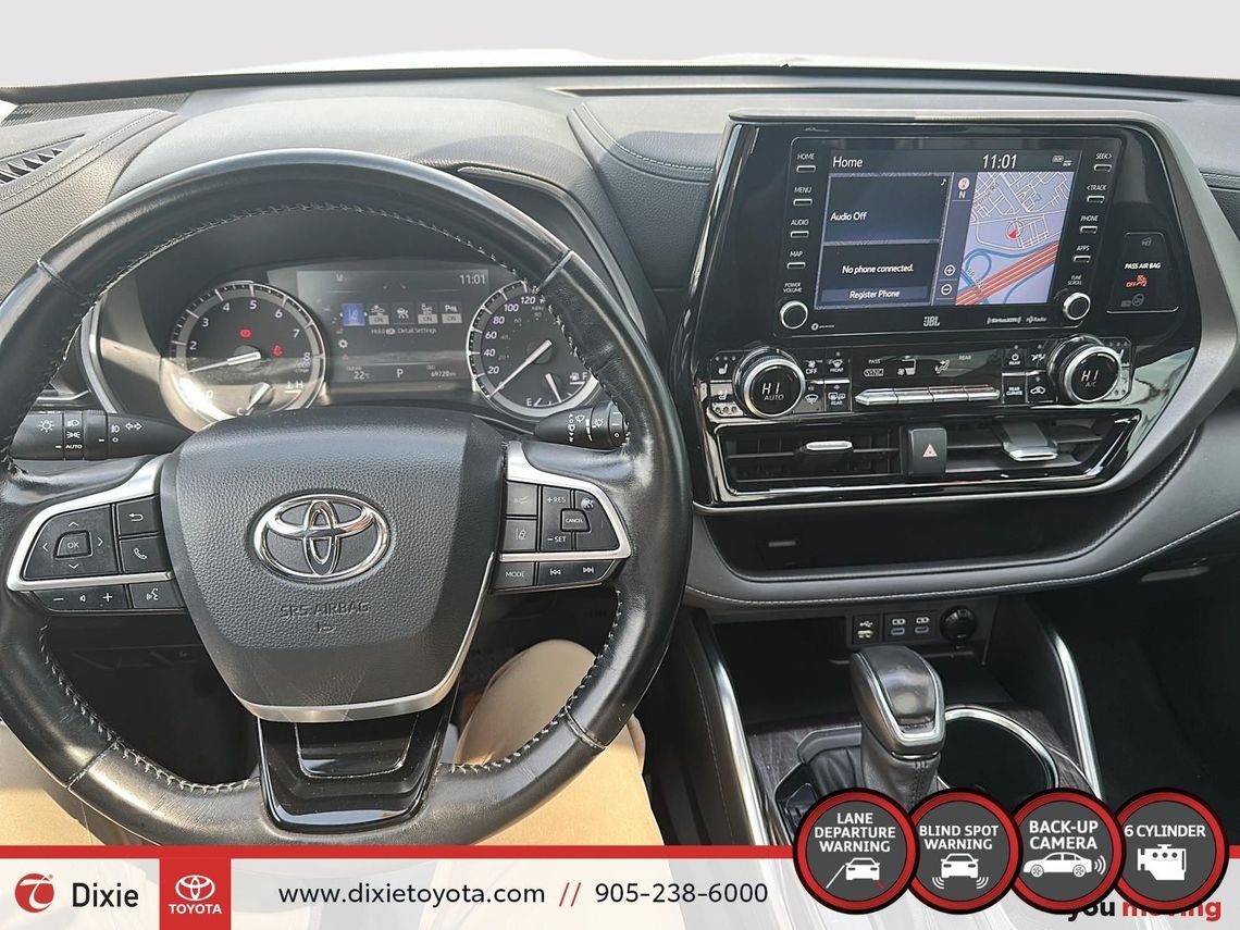2022 TOYOTA HIGHLANDER LIMITED AWD / TCUV / HEATED AND VENTILATED SEATS / ALLOY WHEELS / LEATHER SURFACE / CARPLAY AND ANDROID AUTO