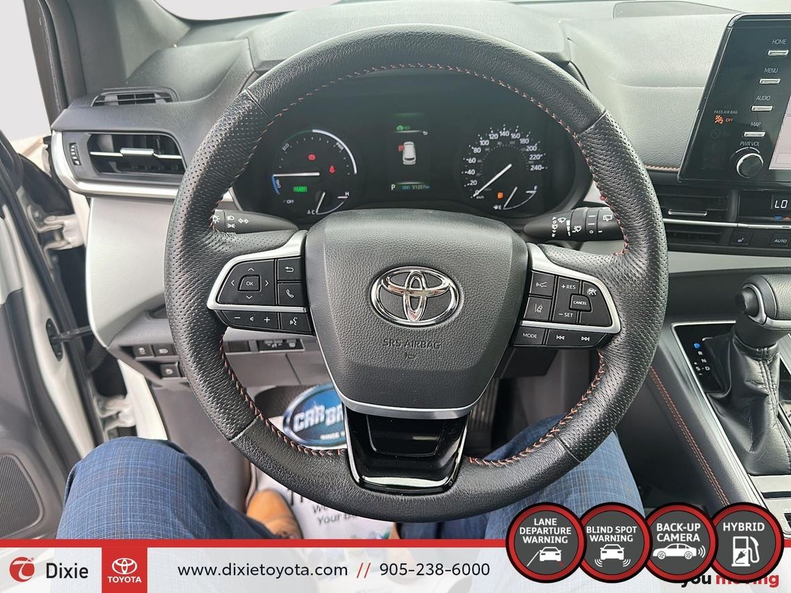 2022 TOYOTA SIENNA HYBRID XSE FWD / CLEAN CARFAX / HEATED SEATS / 7 SEATER / LEATHER INTERIOR / CARPLAY AND ANDROID AUTO