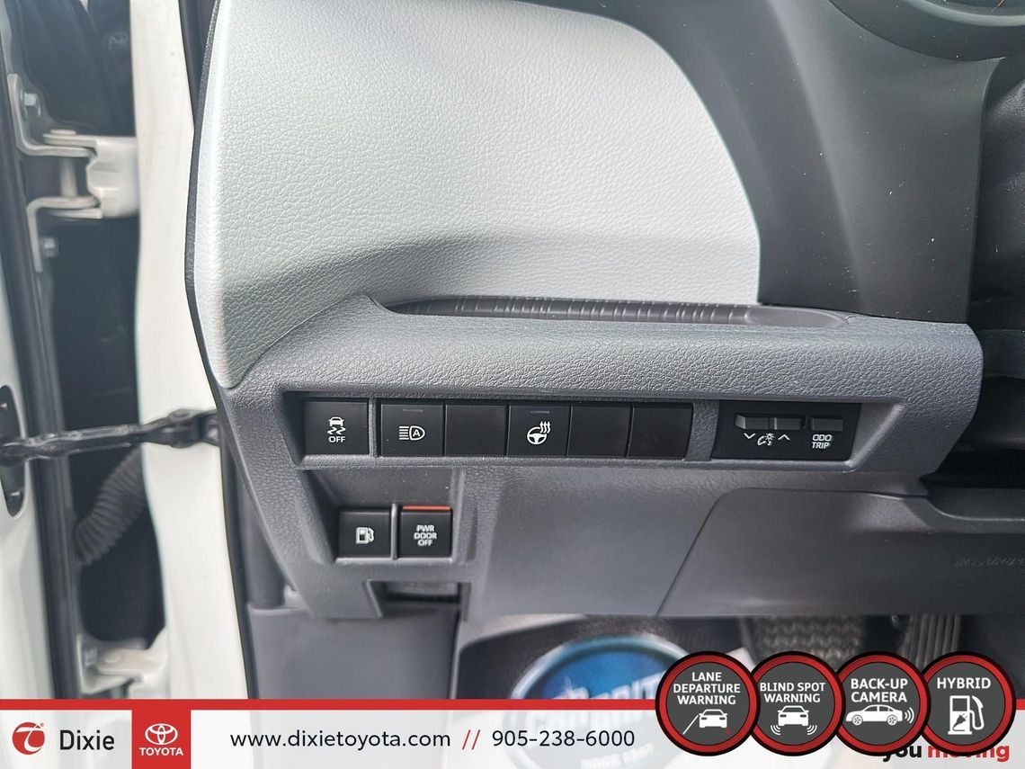 2022 TOYOTA SIENNA HYBRID XSE FWD / CLEAN CARFAX / HEATED SEATS / 7 SEATER / LEATHER INTERIOR / CARPLAY AND ANDROID AUTO
