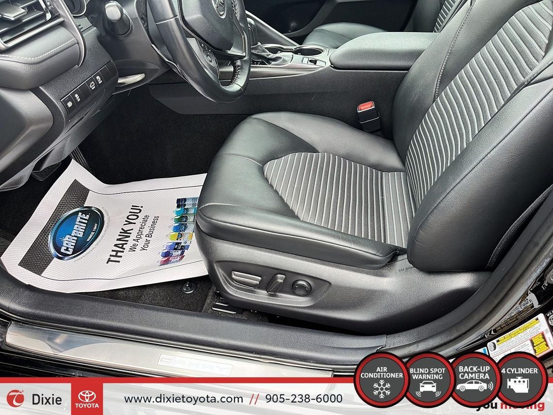 2021 TOYOTA CAMRY SE AWD / CLEAN CARFAX / HEATED SEATS / LEAHTER SURFACE / ALLOY WHEELS / CARPLAY AND ANDROID AUTO