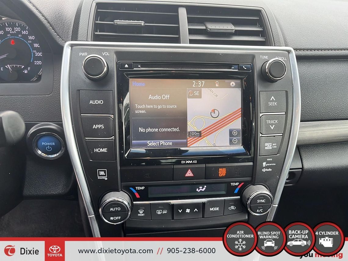 2016 TOYOTA CAMRY XLE HYBRID / HEATED SEATS / MOONROOF / NAVIGATION / ALLOY WHEELS