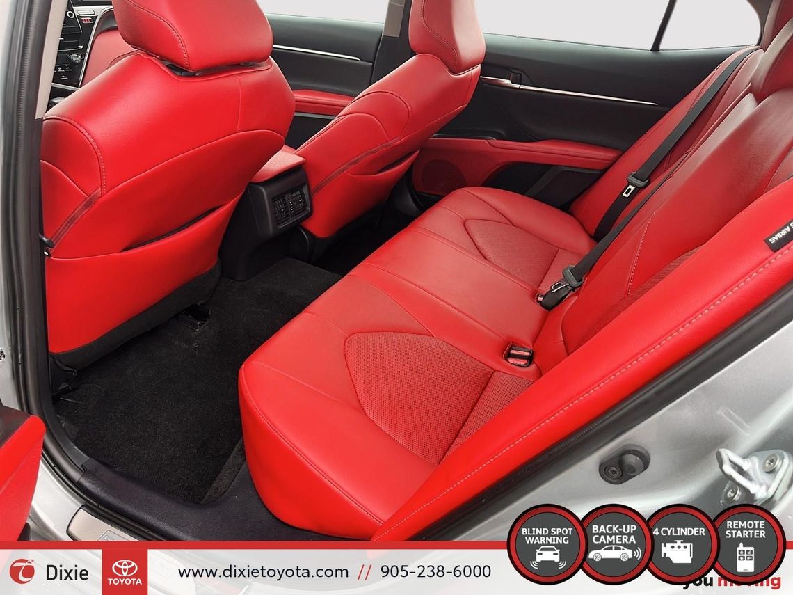 2024 TOYOTA CAMRY XSE AWD / TCUV / HEATED SEATS / ALLOY WHEELS / MOONROOF / CARPLAY AND ANDROID AUTO