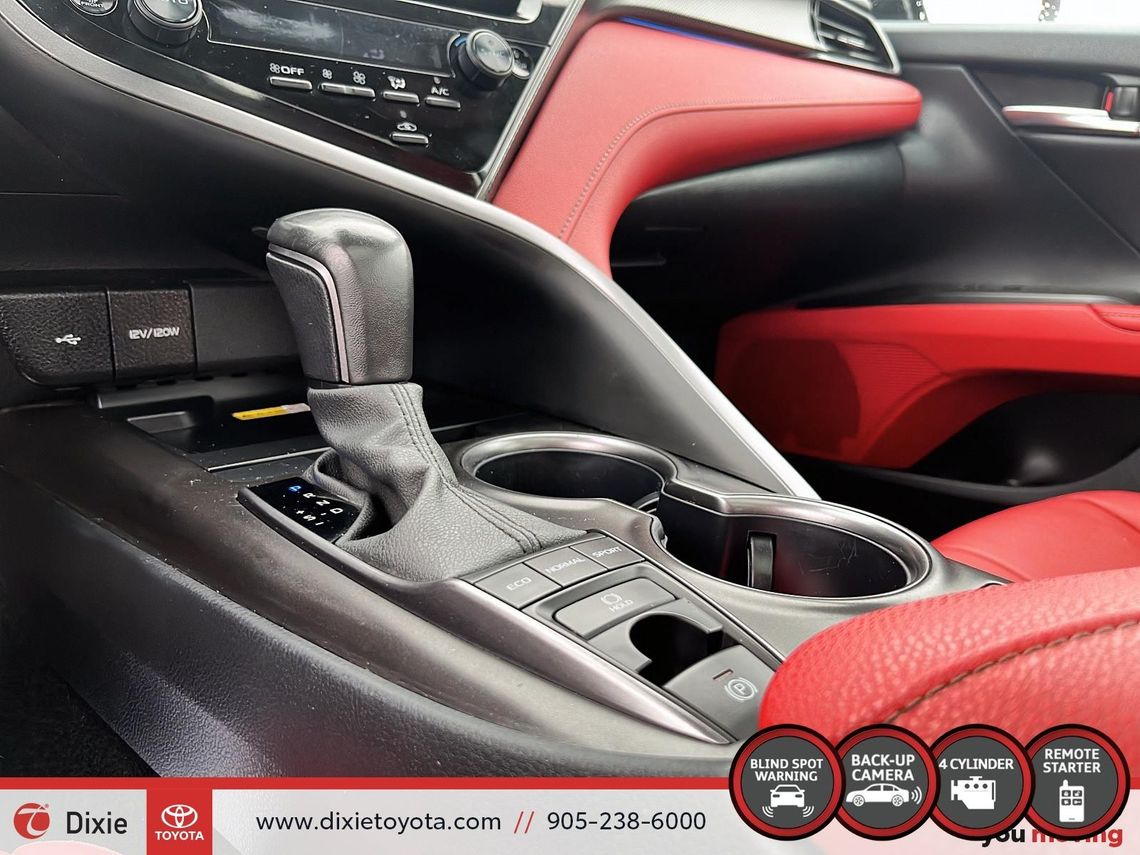 2024 TOYOTA CAMRY XSE AWD / TCUV / HEATED SEATS / ALLOY WHEELS / MOONROOF / CARPLAY AND ANDROID AUTO