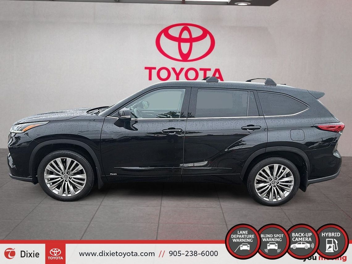 2023 TOYOTA HIGLANDER PLATNIUM HYBRID AWD / TCUV / TOP OF THE LINE / HEATED AND VENTILATED SEATS / HEATED REAR SEATS / CARPLAY AND ANDROID AUTO