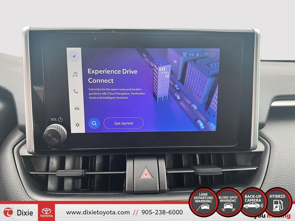 2023 TOYOTA RAV4 SE HYBRID AWD / CLEAN CARFAX / HEATED SEATS / MOONROOF / ALLOY WHEELS / CARPLAY AND ANDROID AUTO