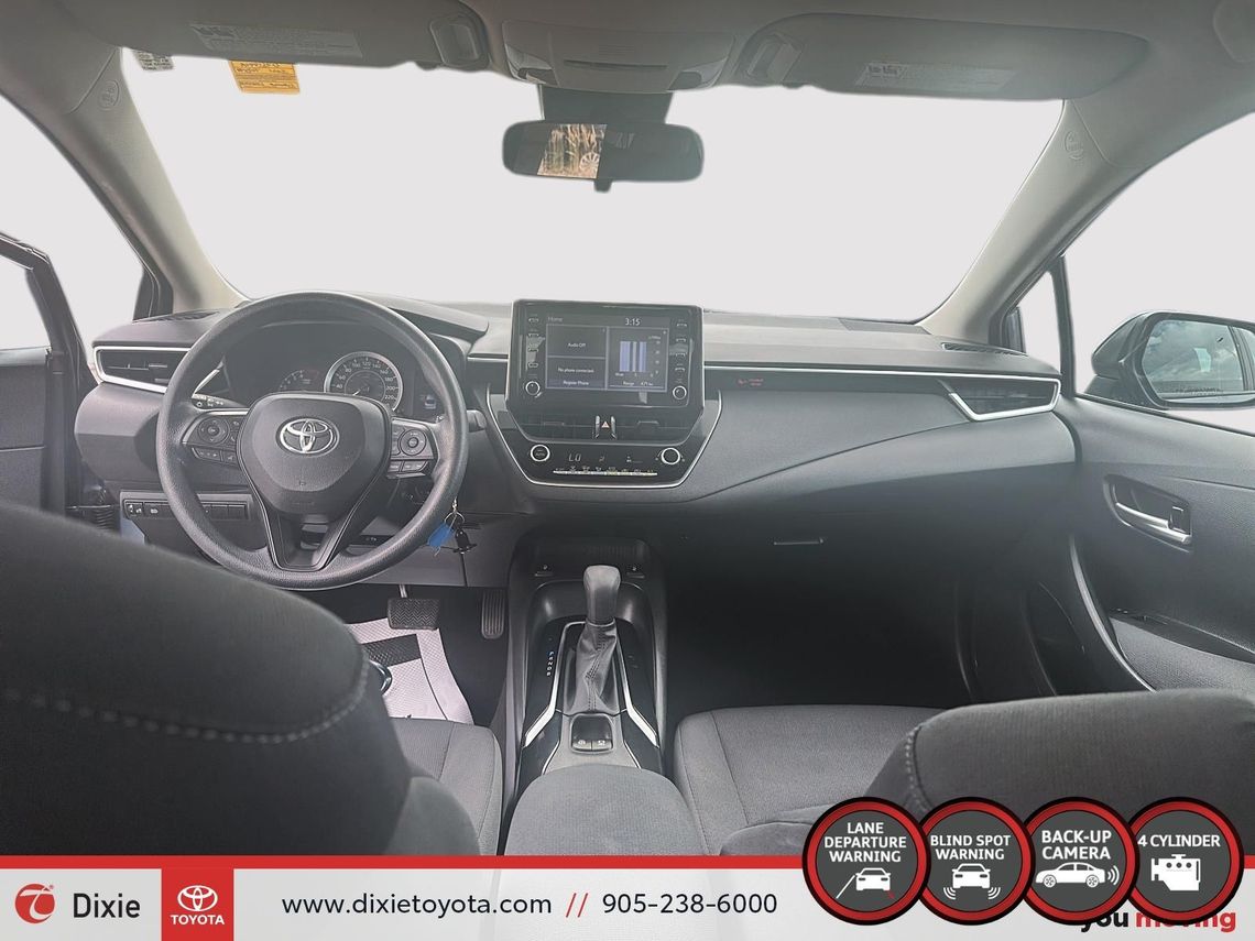 2021 TOYOTA COROLLA LE / TCUV / CLEAN CARFAX / HEATED SEATS / BACK UP CAMERA / CARPLAY AND ANDROID AUTO