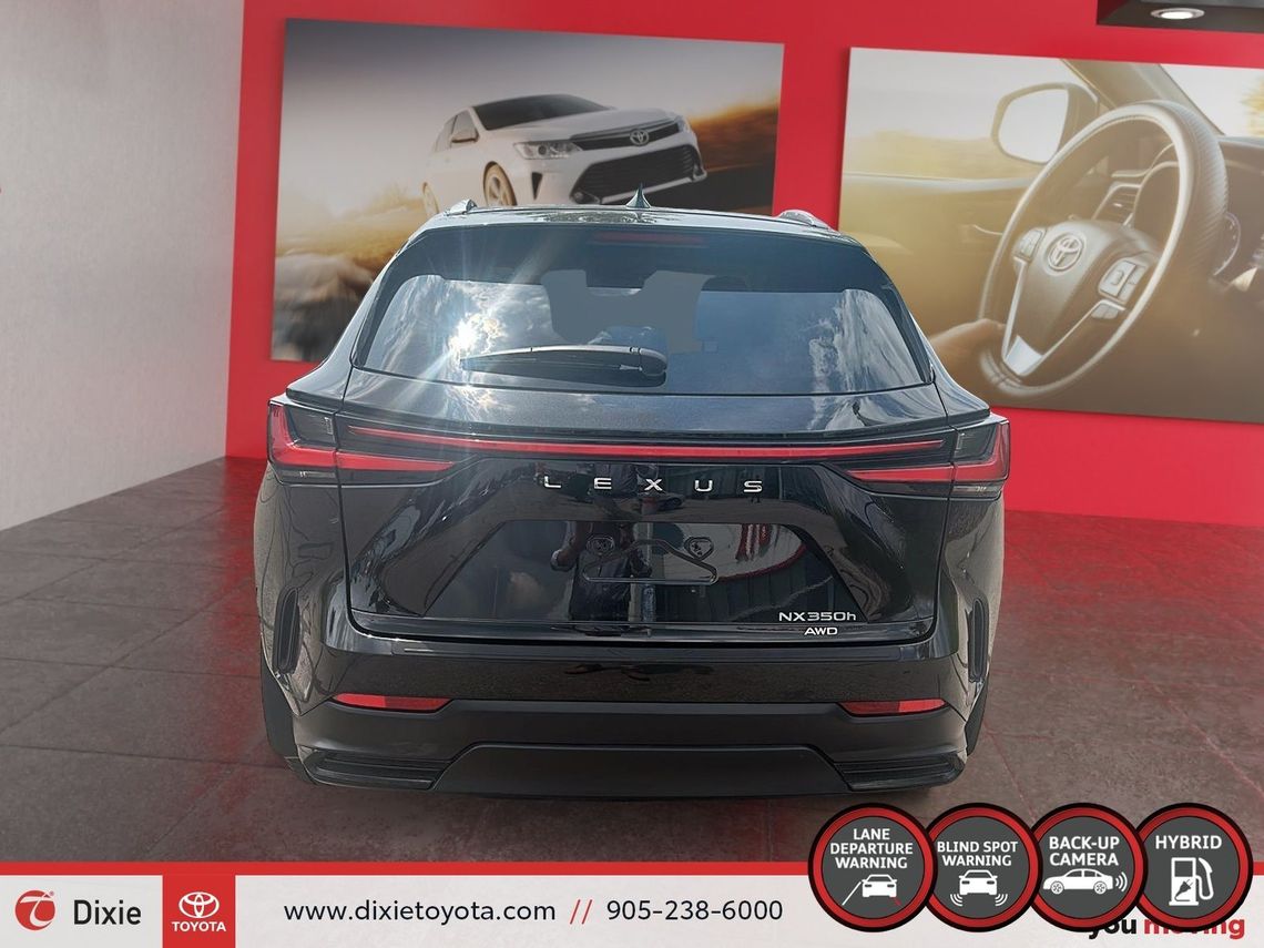 2023 LEXUS NX350H HYBRID PREMIUM PKG / CLEAN CARFAX / HEATED SEATS / LEATHER SURFACE / ALLOY WHEELS / CARPLAY AND ANDROID AUTO