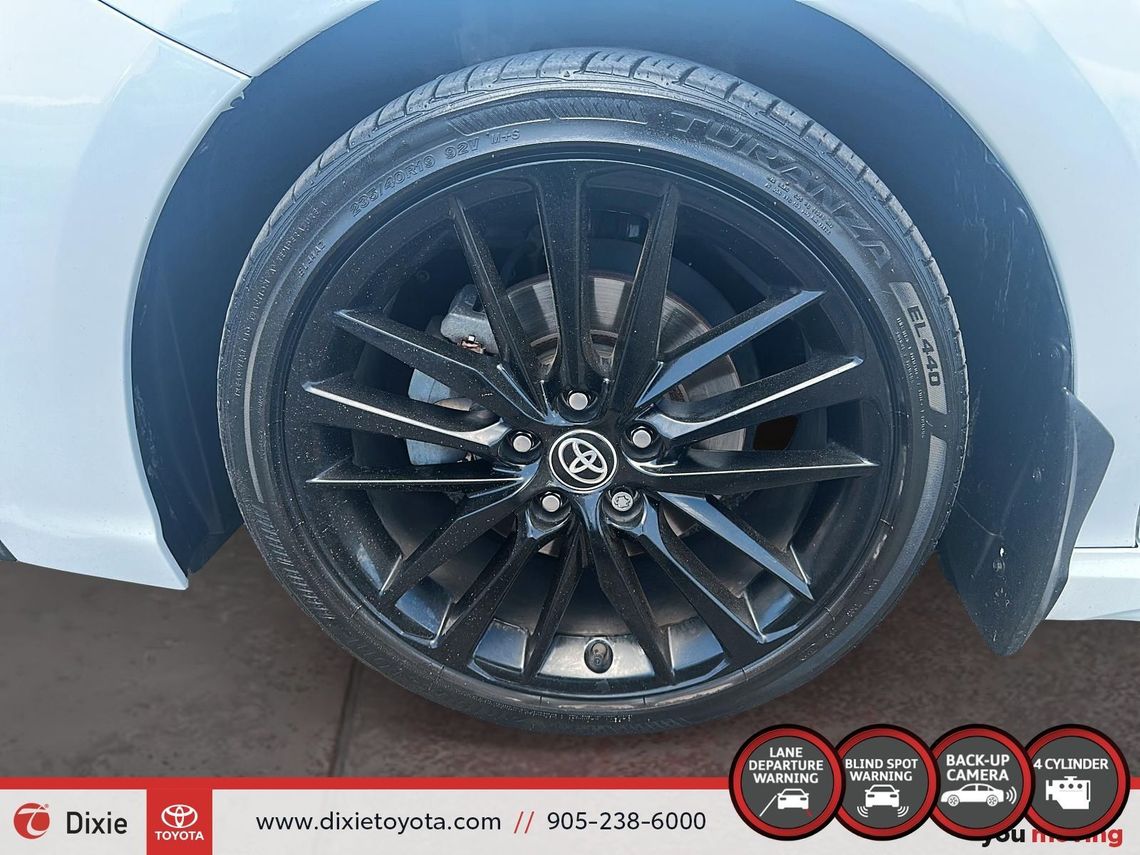 2022 TOYOTA CAMRY XSE / TCUV / HEATED SEATS / ALLOY WHEELS / MOONROOF / CARPLAY AND ANDROID AUTO