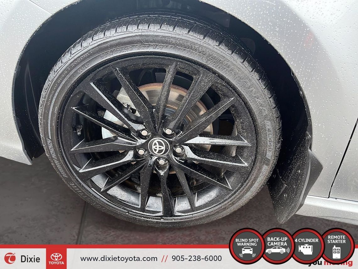 2024 TOYOTA CAMRY XSE AWD / TCUV / HEATED SEATS / ALLOY WHEELS / MOONROOF / CARPLAY AND ANDROID AUTO