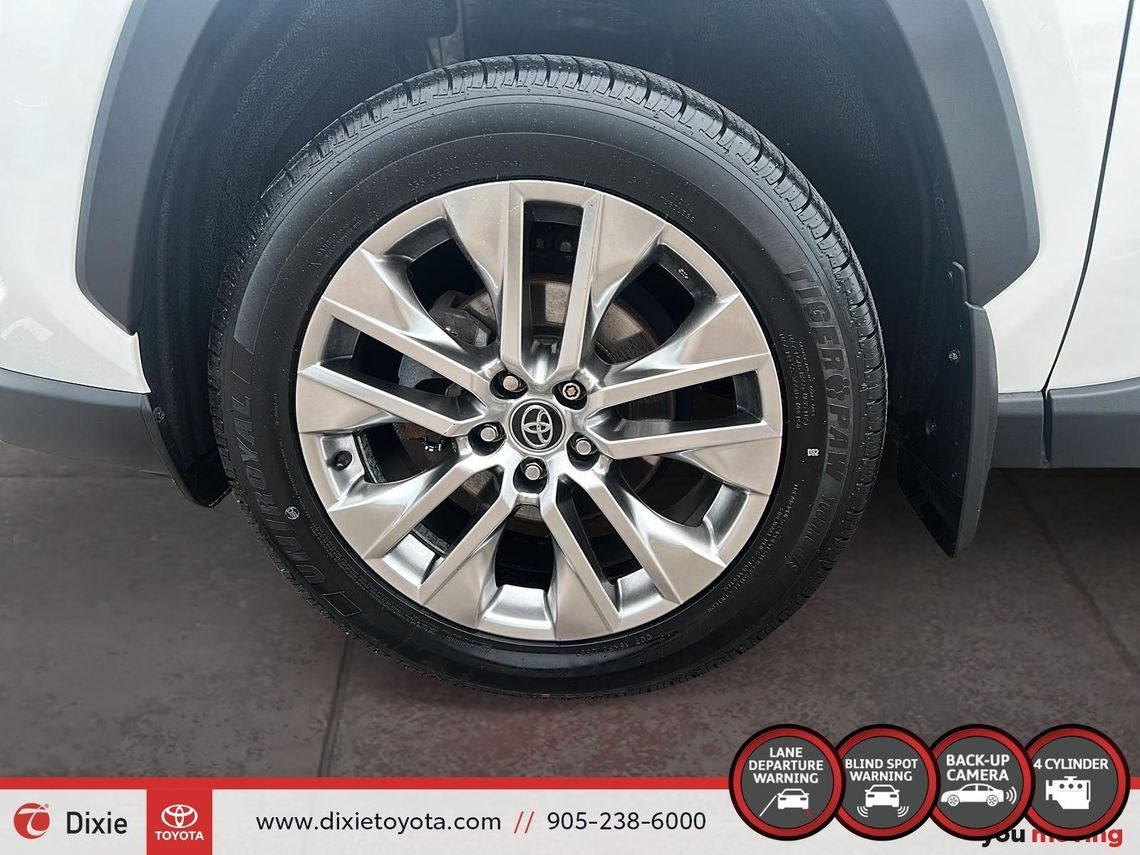 2020 TOYOTA RAV4 XLE PREMIUM AWD / TCUV / HEATED SEATS / LEATHER SURFACE / MOONROOF / CARPLAY AND ANDROID AUTO
