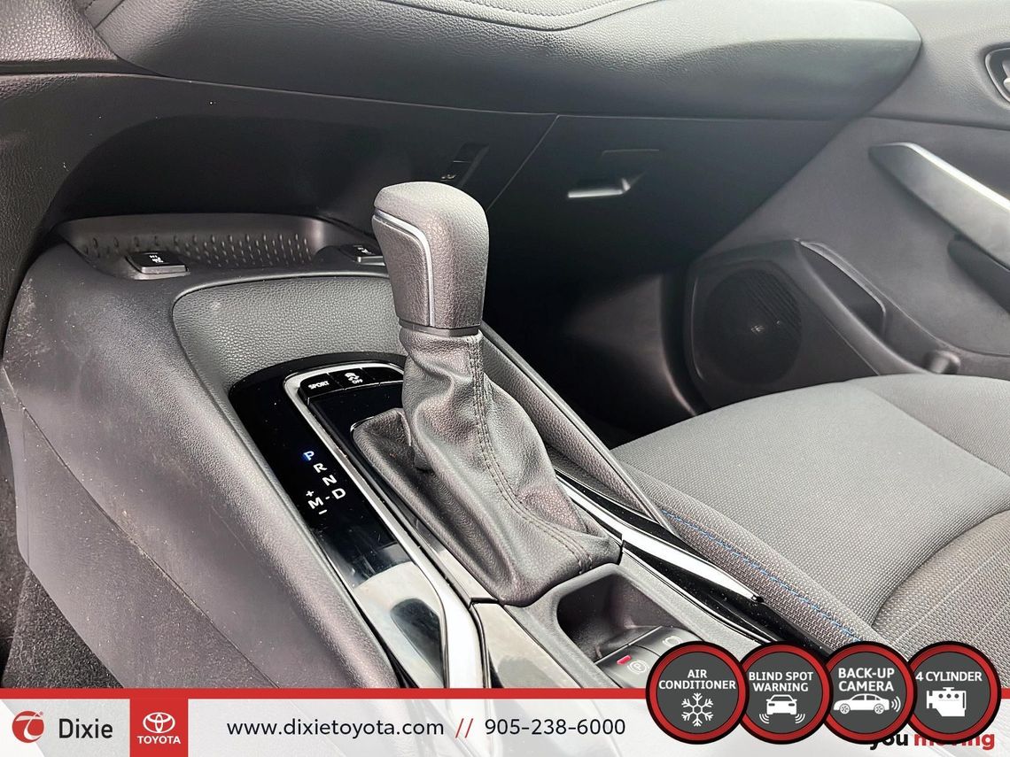 2021 TOYOTA COROLLA SE / CLEAN CARFAX / HEATED SEATS / ALLOY WHEELS / BACK UP CAMERA / CARPLAY AND ANDROID AUTO