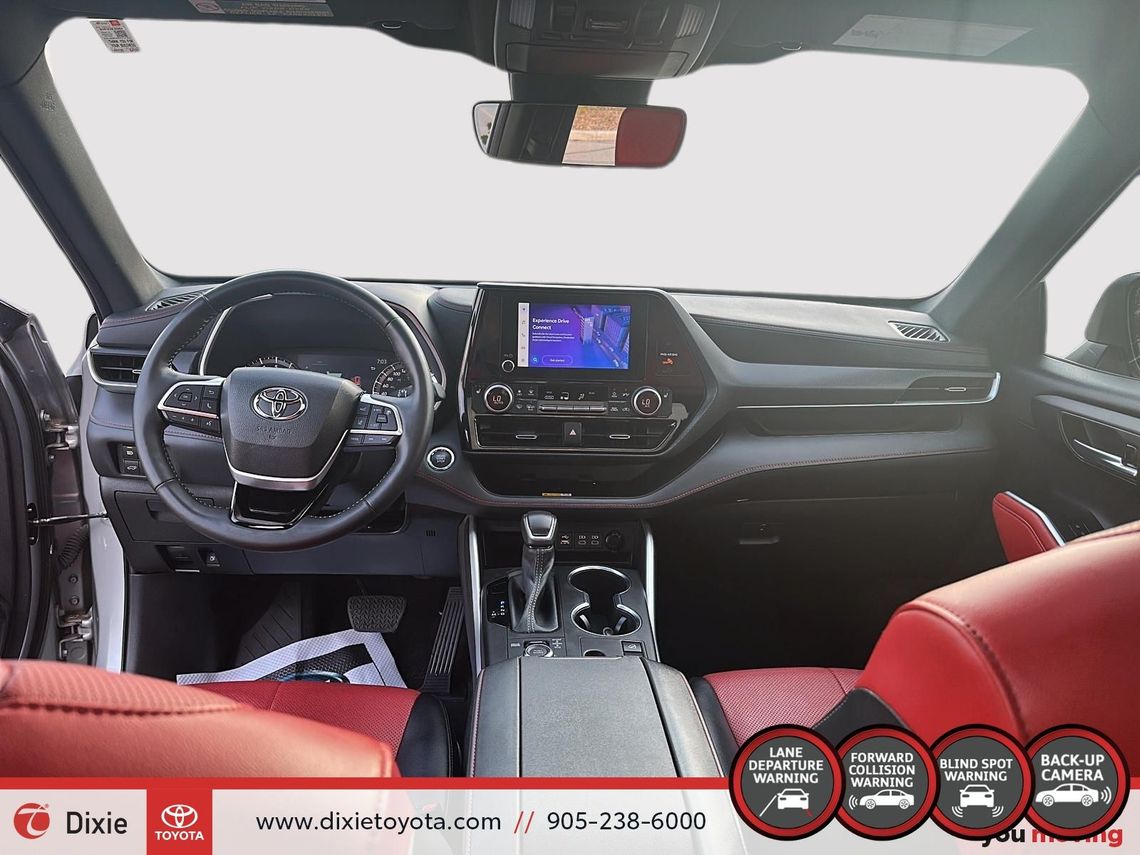 2023 TOYOTA HIGHLANDER XSE AWD / CLEAN CARFAX / TCUV / HEATED SEATS / MOONROOF / CARPLAY AND ANDROID AUTO