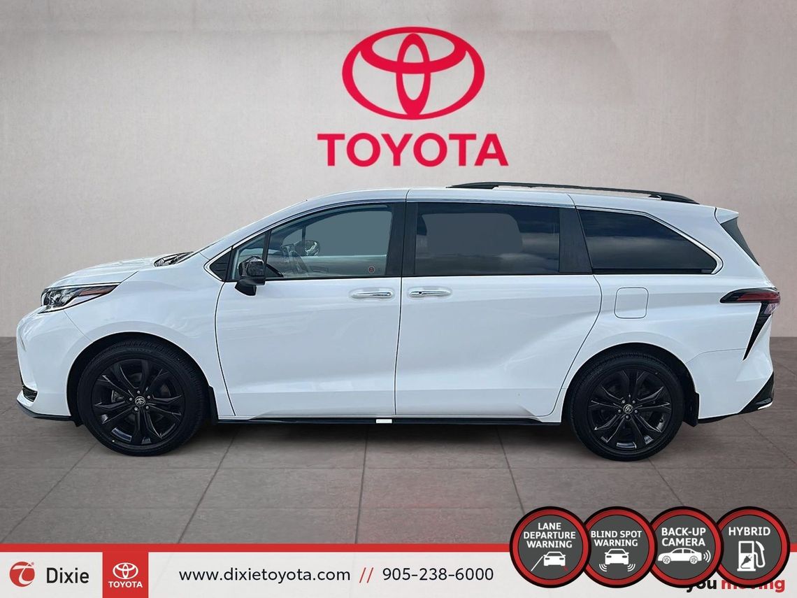 2022 TOYOTA SIENNA HYBRID XSE FWD / CLEAN CARFAX / HEATED SEATS / 7 SEATER / LEATHER INTERIOR / CARPLAY AND ANDROID AUTO