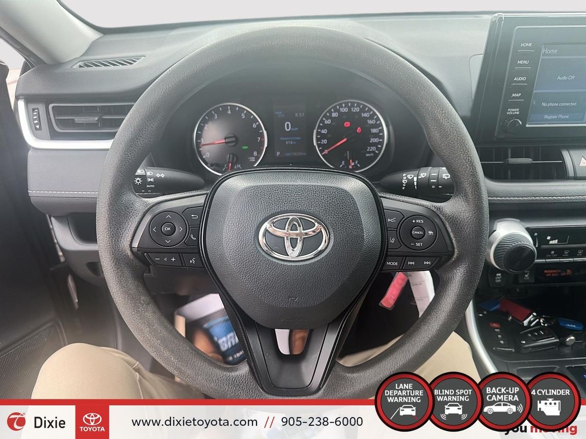2020 TOYOTA RAV4 LE FWD / HEATED SEATS / TOYOTA SAFETY SENSE / CARPLAY AND ANDROID AUTO