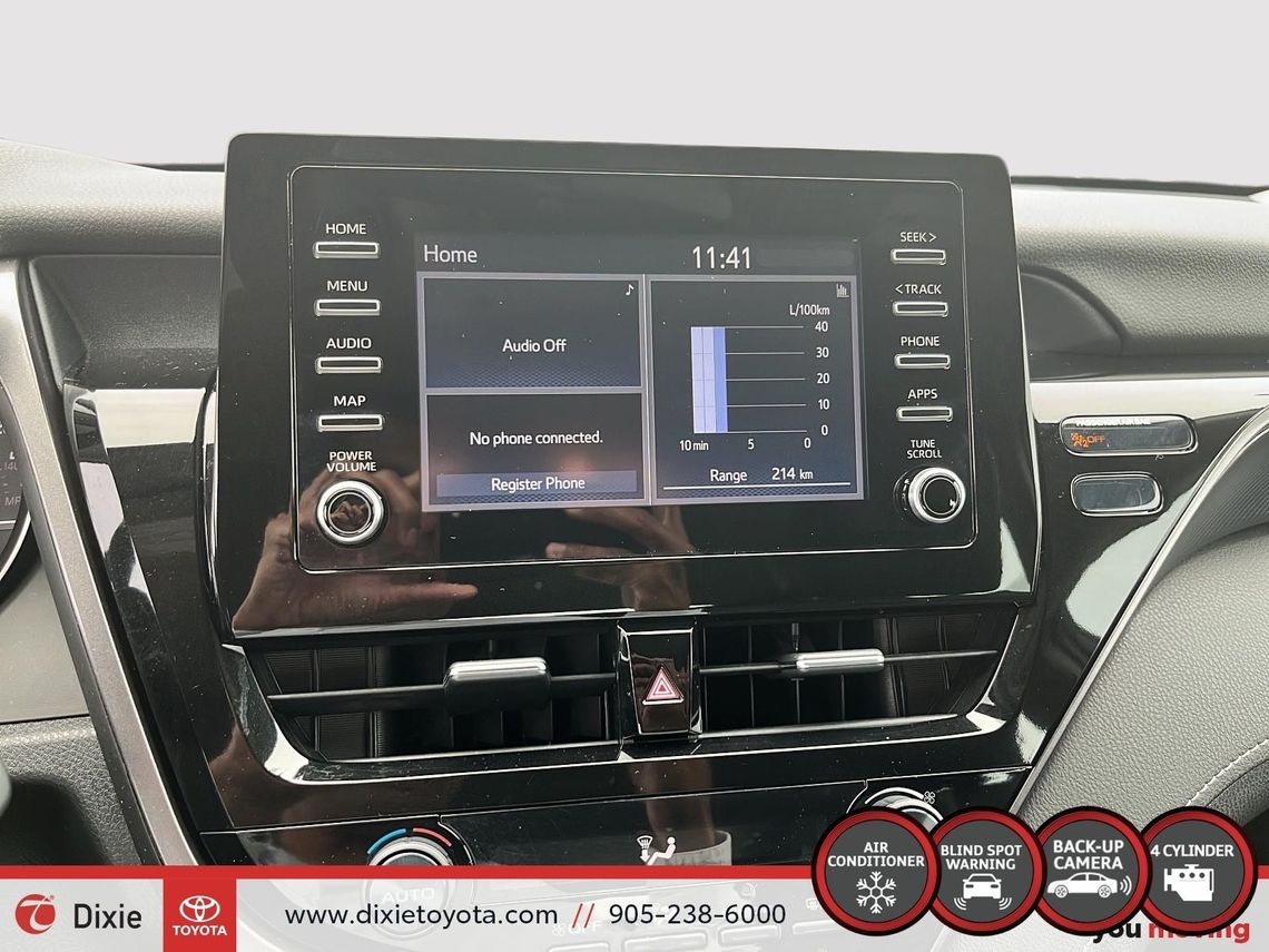 2021 TOYOTA CAMRY SE AWD / CLEAN CARFAX / HEATED SEATS / LEAHTER SURFACE / ALLOY WHEELS / CARPLAY AND ANDROID AUTO