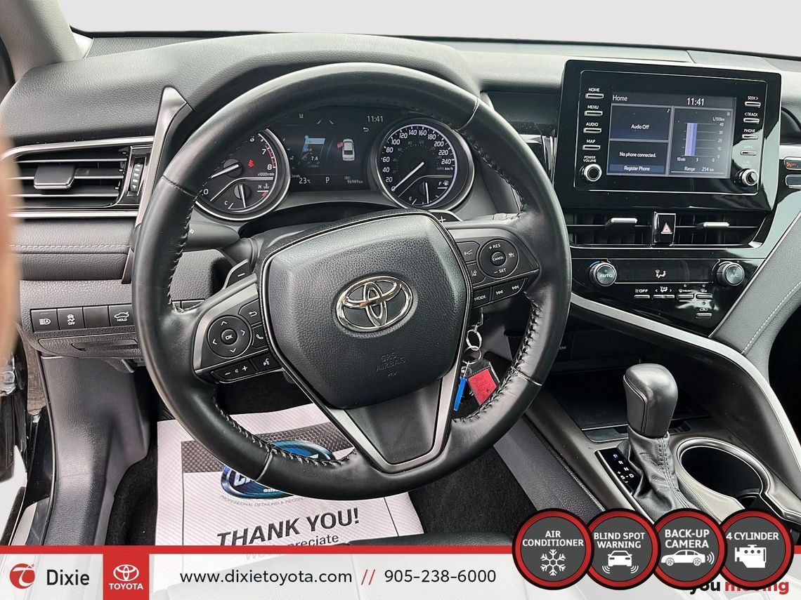 2021 TOYOTA CAMRY SE AWD / CLEAN CARFAX / HEATED SEATS / LEAHTER SURFACE / ALLOY WHEELS / CARPLAY AND ANDROID AUTO