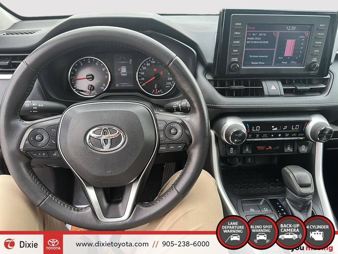 2022 TOYOTA RAV4 XLE AWD / HEATED SEATS / MOONROOF / ALLOY WHEELS / CARPLAY AND ANDROID AUTO