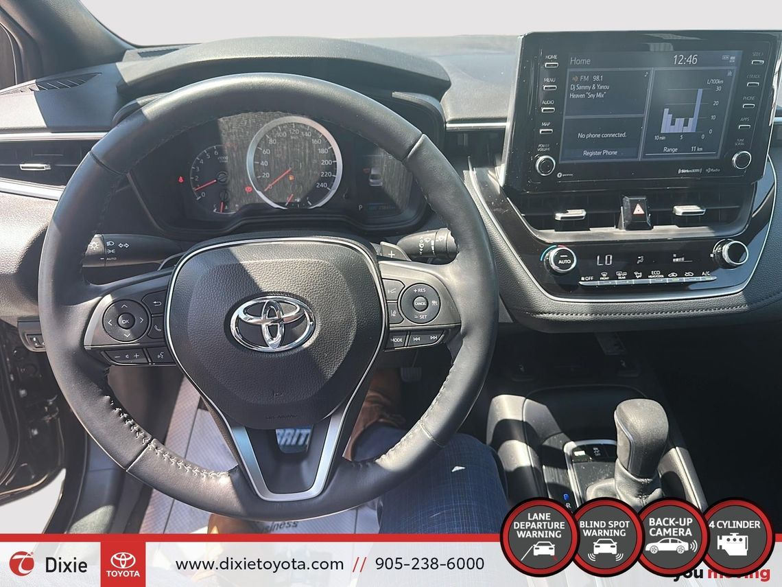 2022 TOYOTA COROLLA SE UPGARDE / CLEAN CARFAX / HEATED SEATS / MOONROOF / ALLOY WHEELS / CARPLAY AND ANDROID AUTO