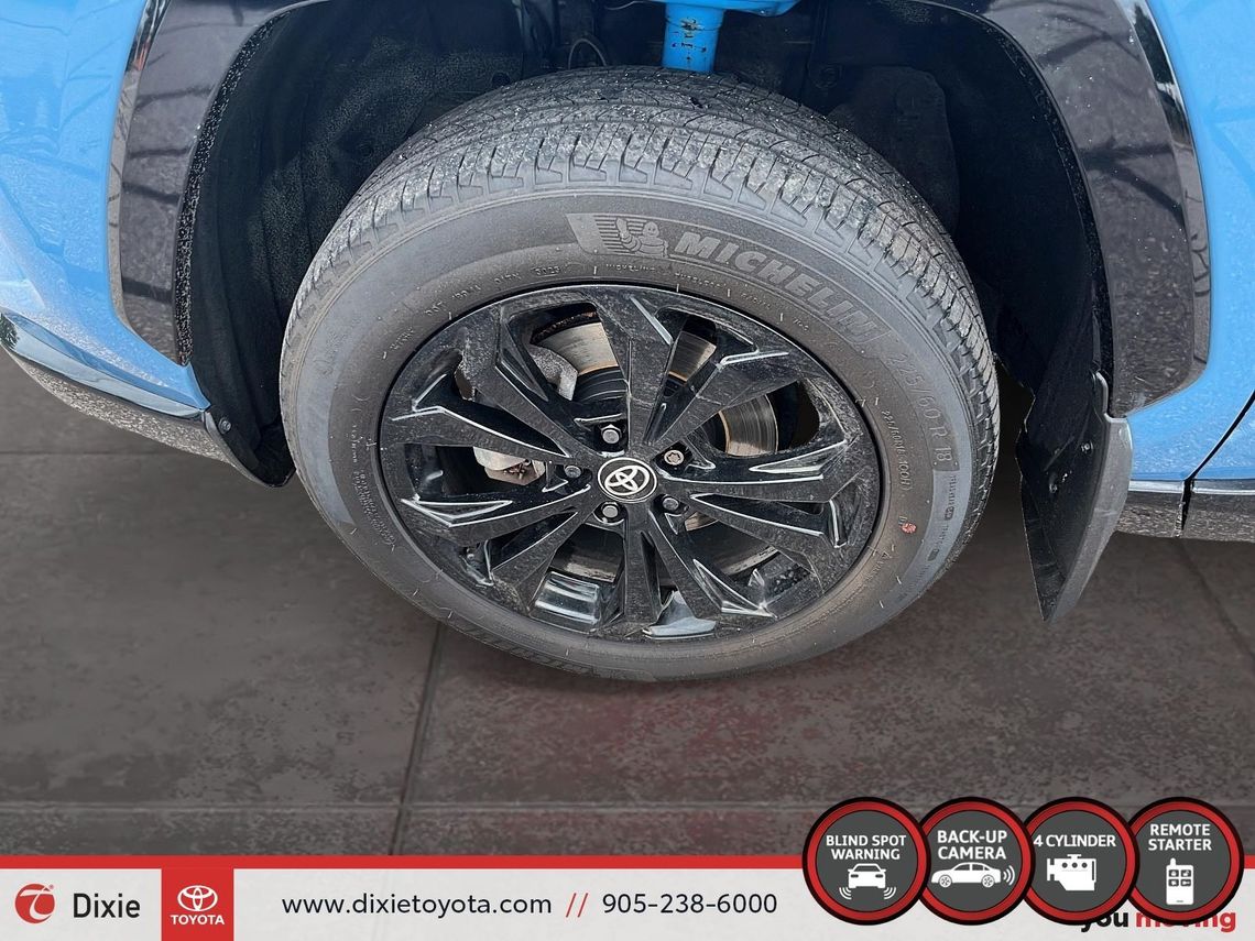 2023 TOYOTA RAV4 XSE TEC AWD HYBRID / CLEAN CARFAX / HEATED AND VENTILATED SEATS / MOONROOF / LEATHER SURFACE / ALLOY WHEELS / CARPLAY AND ANDROID AUTO