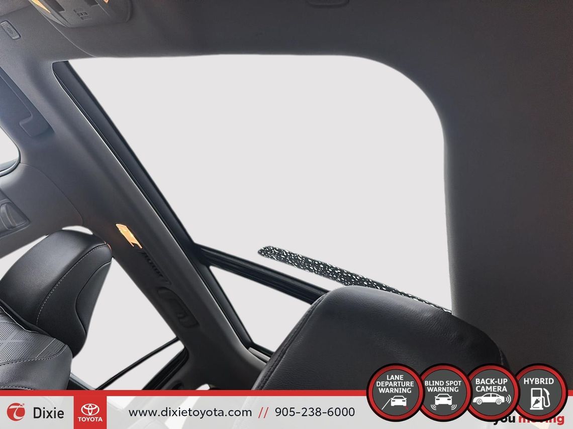 2023 TOYOTA HIGLANDER PLATNIUM HYBRID AWD / TCUV / TOP OF THE LINE / HEATED AND VENTILATED SEATS / HEATED REAR SEATS / CARPLAY AND ANDROID AUTO
