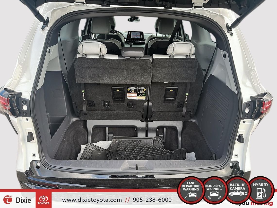 2022 TOYOTA SIENNA HYBRID XSE FWD / CLEAN CARFAX / HEATED SEATS / 7 SEATER / LEATHER INTERIOR / CARPLAY AND ANDROID AUTO
