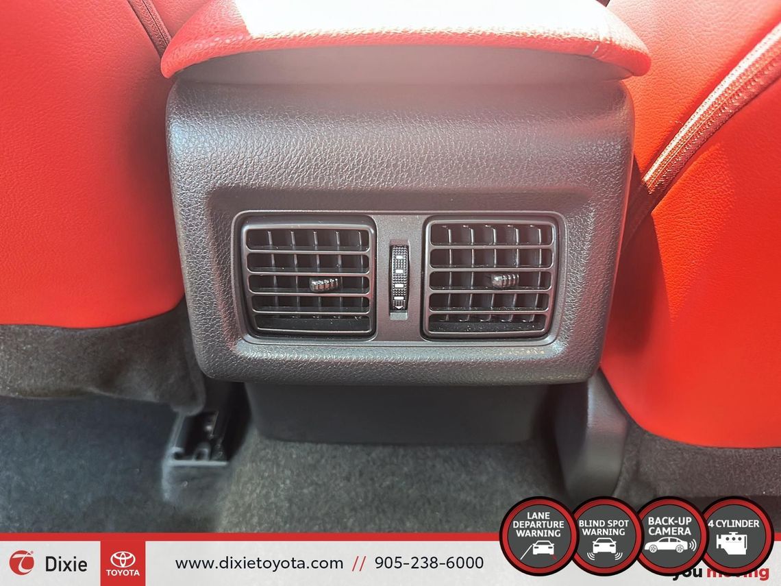 2022 TOYOTA CAMRY XSE / TCUV / HEATED SEATS / ALLOY WHEELS / MOONROOF / CARPLAY AND ANDROID AUTO