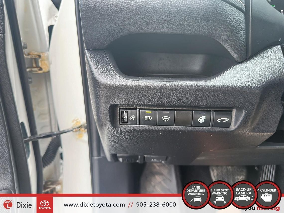 2020 TOYOTA RAV4 XLE PREMIUM AWD / TCUV / HEATED SEATS / LEATHER SURFACE / MOONROOF / CARPLAY AND ANDROID AUTO