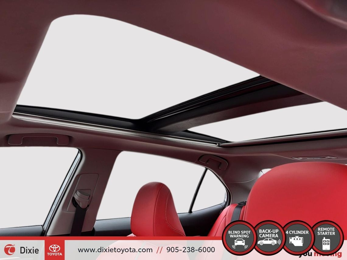 2024 TOYOTA CAMRY XSE AWD / TCUV / HEATED SEATS / ALLOY WHEELS / MOONROOF / CARPLAY AND ANDROID AUTO