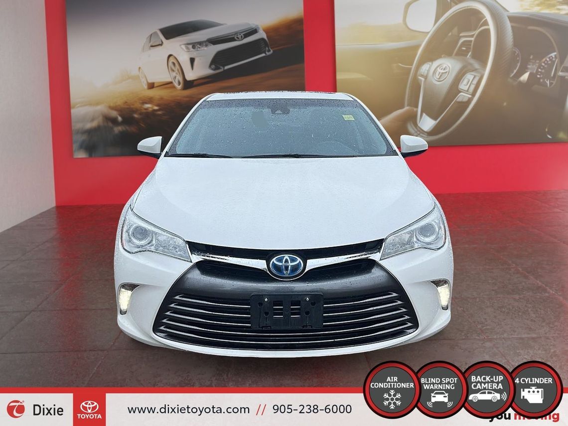 2016 TOYOTA CAMRY XLE HYBRID / HEATED SEATS / MOONROOF / NAVIGATION / ALLOY WHEELS